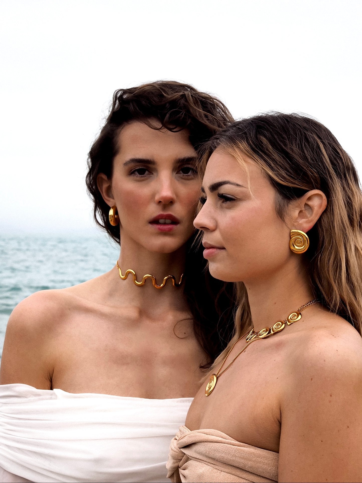 Waves of life Choker