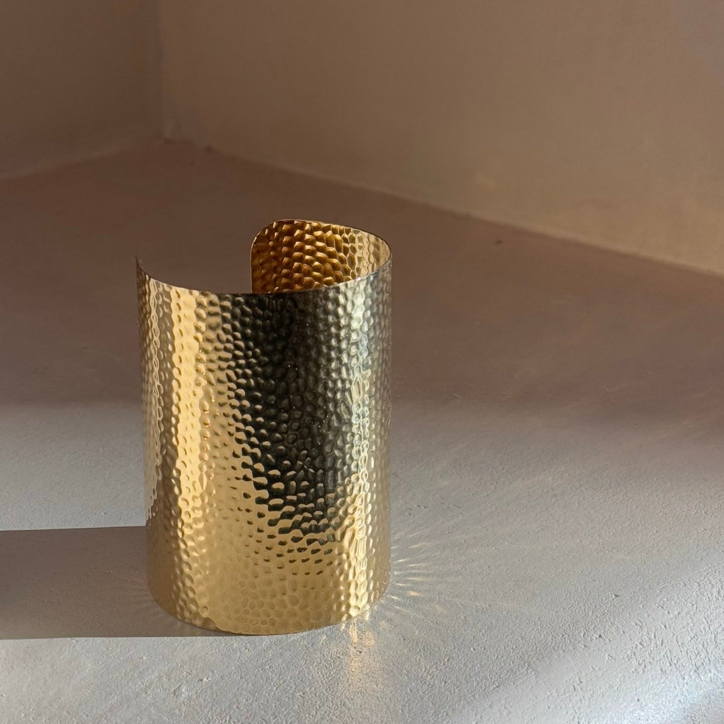 Armor bracelet