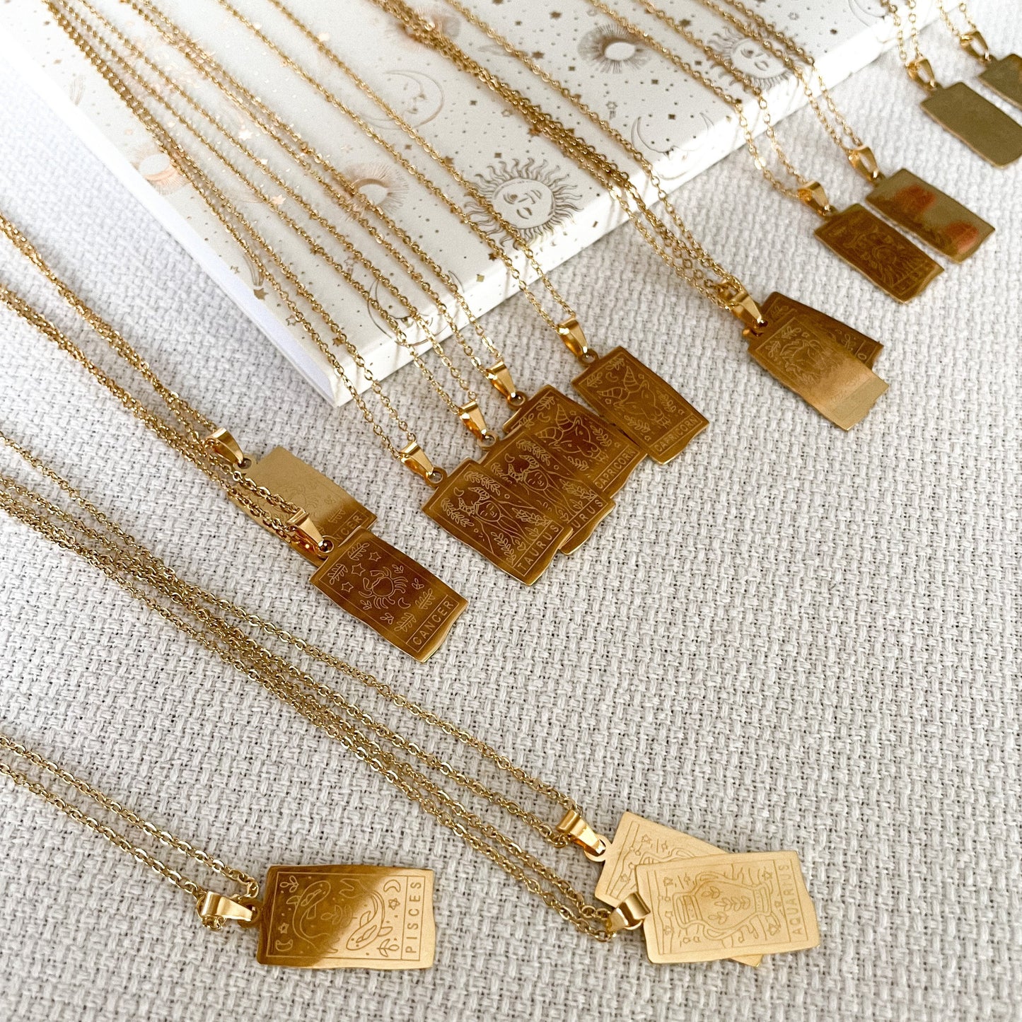 Collier Astro