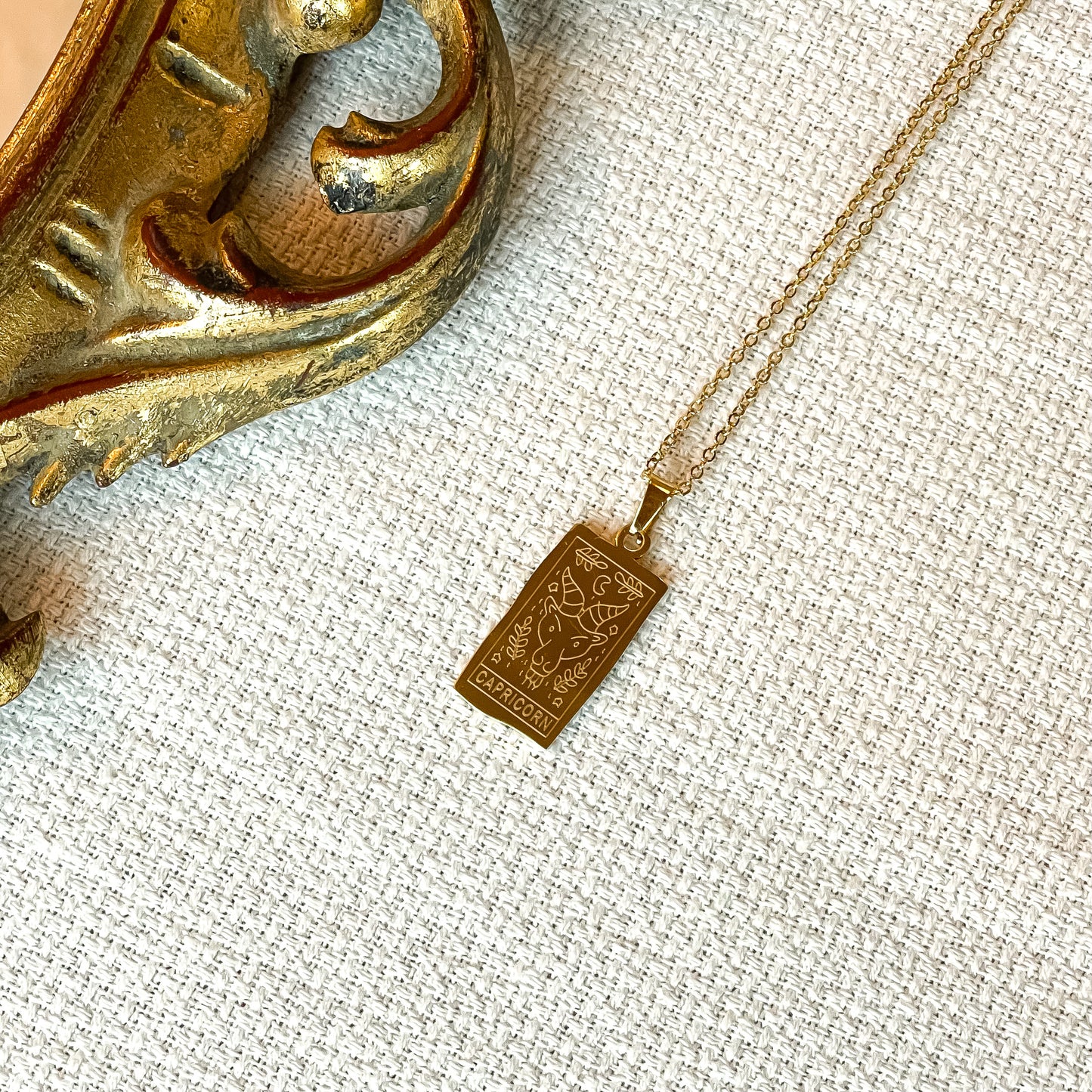 Collier Astro